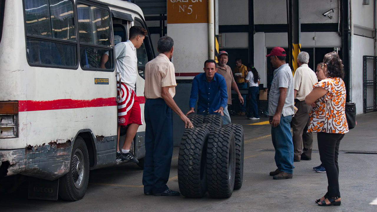 11.000 neumáticos serán distribuidos en todo el territorio nacional