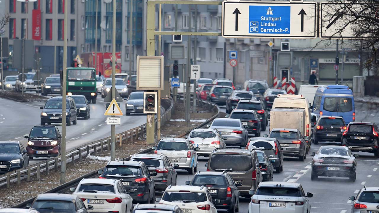 La orden dictada por el Gobierno de Alemania busca reducir los niveles de contaminación en el aire