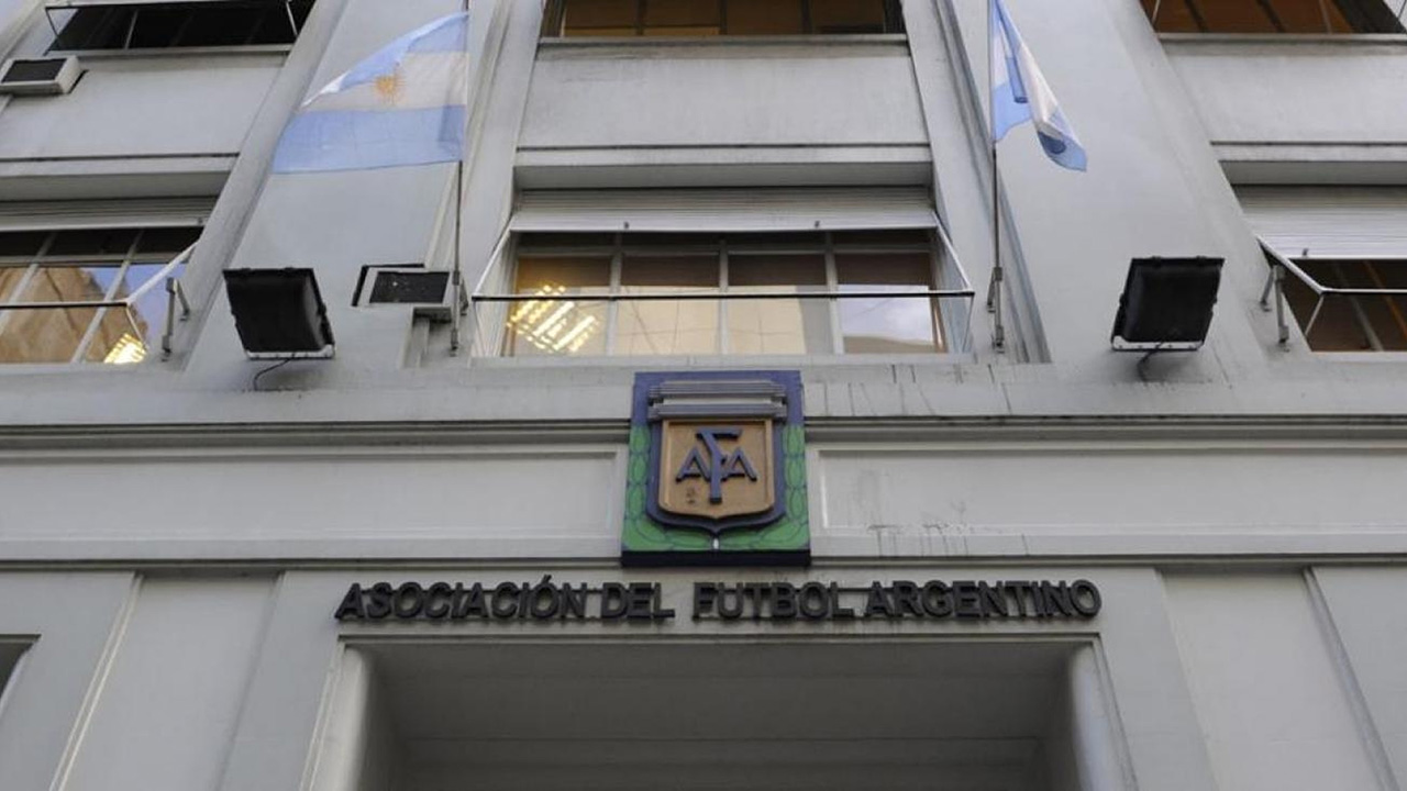 También fue allanada la oficina del gremio Futbolistas Argentinos Asociados (FAA)