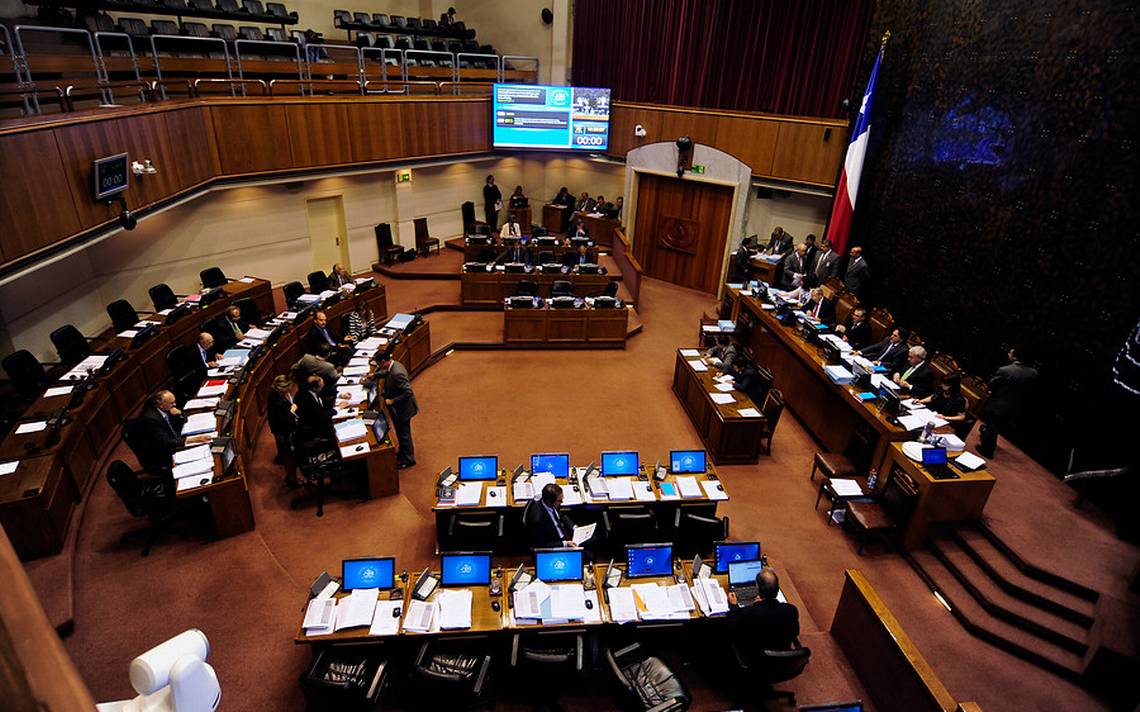 Senado chileno reconoce como autoridades legítimas al TSJ en el exilio
