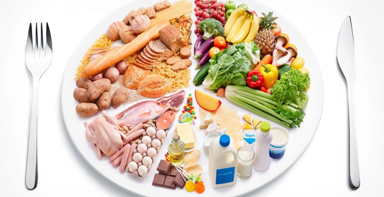 Consumir proteínas y nutrientes ayuda a nivelar la energía en el organismo