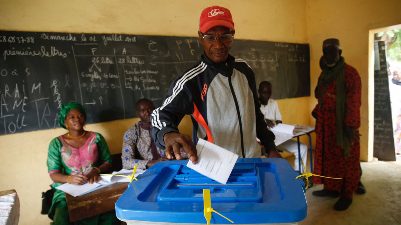 El Tribunal Constitucional de Malí tomó la decisión tras no obtener la mayoría de votos en la primera ronda de los comicios