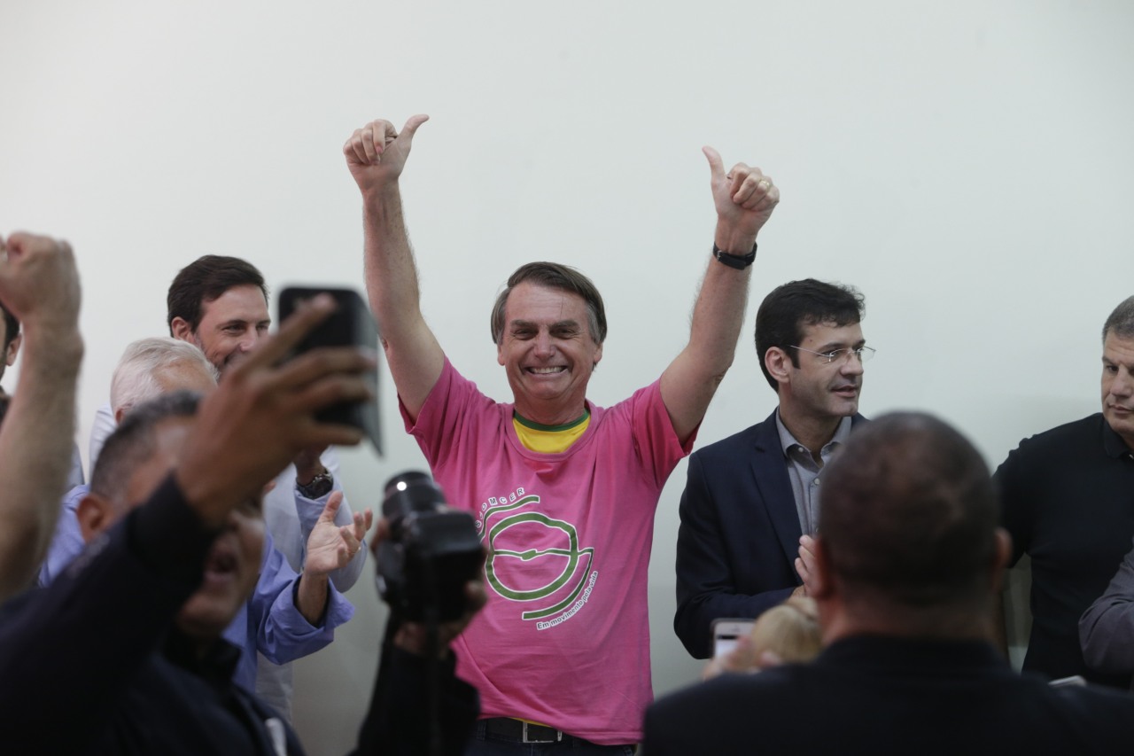 Candidato a las presidenciales de Brasil fue apuñalado en campaña