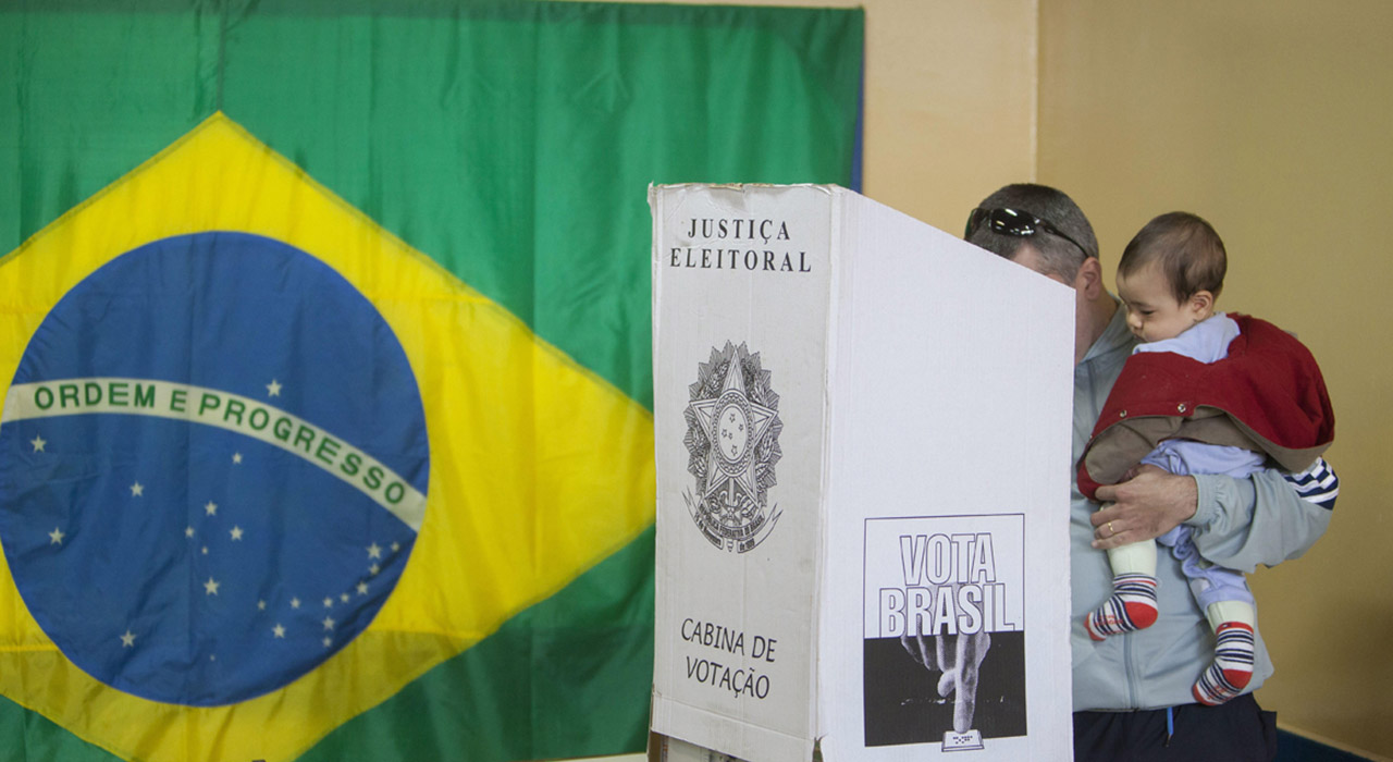 Candidatos presidenciales de Brasil cerraron sus campañas
