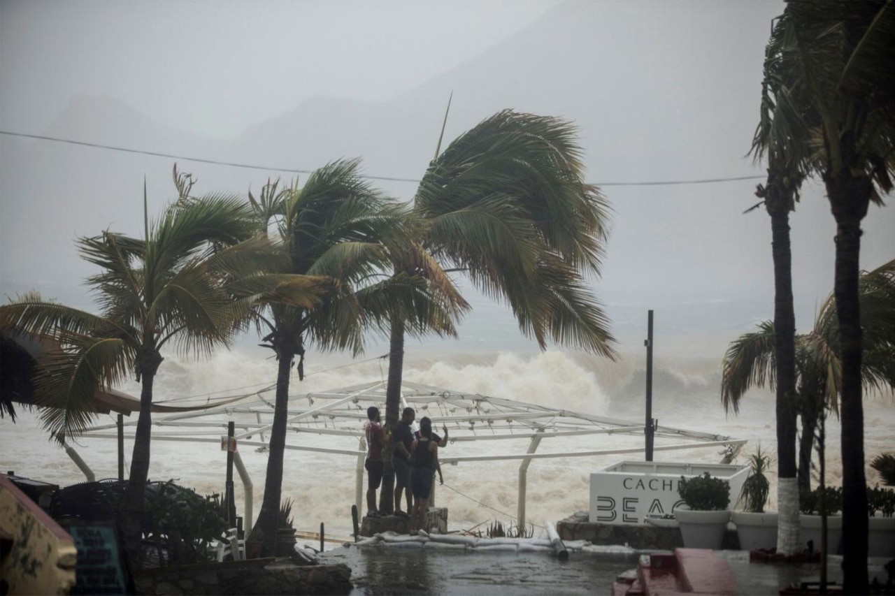 Tormenta tropical "Gordon" amenaza a Florida con fuertes lluvias