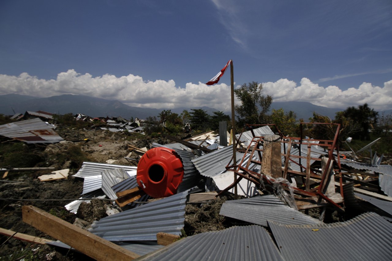 Ascienden a 1.407 los fallecidos por terremoto y tsunami en Indonesia