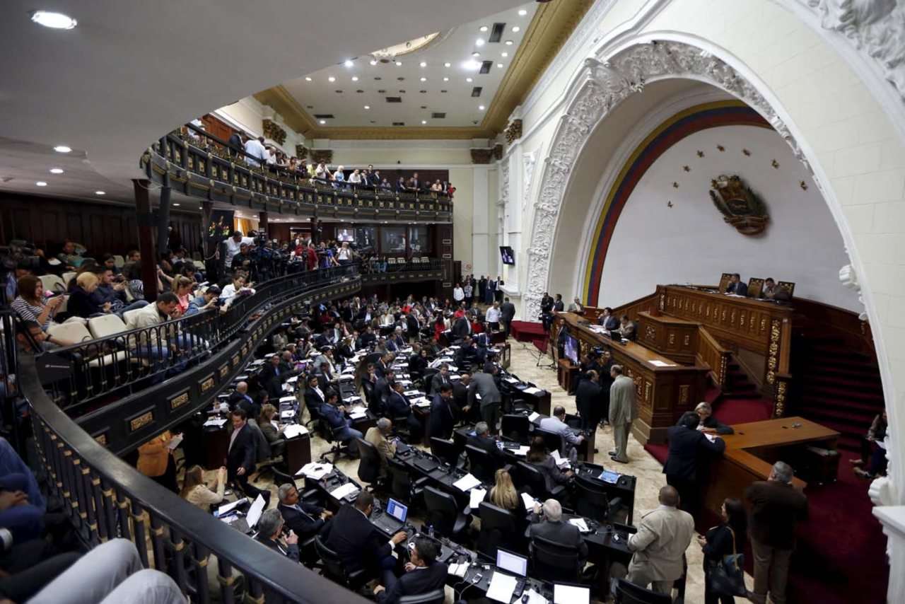 AN declara inconstitucional nuevo mandato del presidente Nicolás Maduro