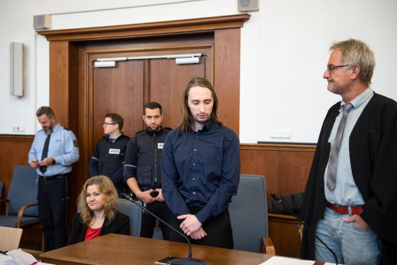 Fiscalía pide cadena perpetua para el autor del ataque al autobús del Dortmund