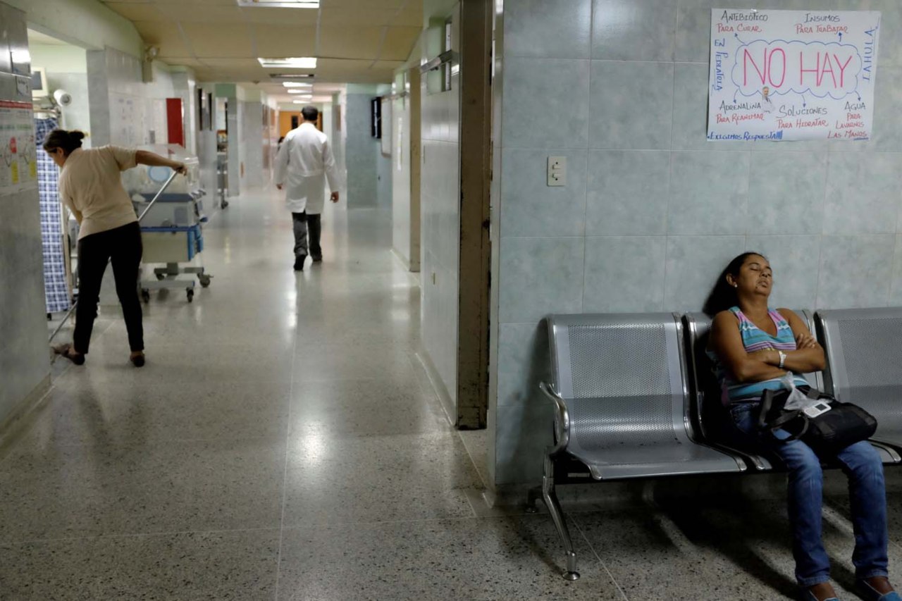 OMS: Venezuela ha reducido la capacidad de atención médica entre un 15 y 20%