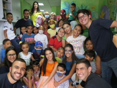 FY sumó apoyo a la Fundación Amigos del Niño con Cáncer y fomentó sonrisas