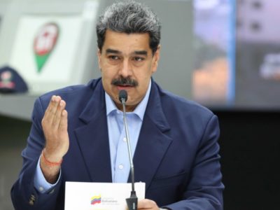 Maduro califica de "Irresponsabilidad" celebrar Elecciones en 2020