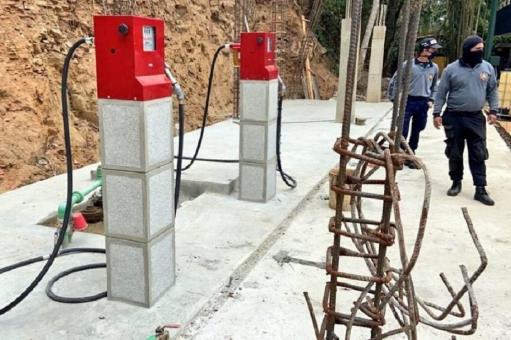 doblellave.com - Gasolinera clandestina en el municipio Baaruta