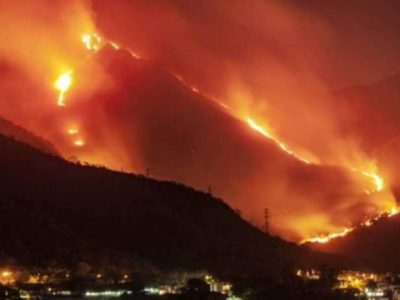 Combaten incendios forestales en la gran Caracas