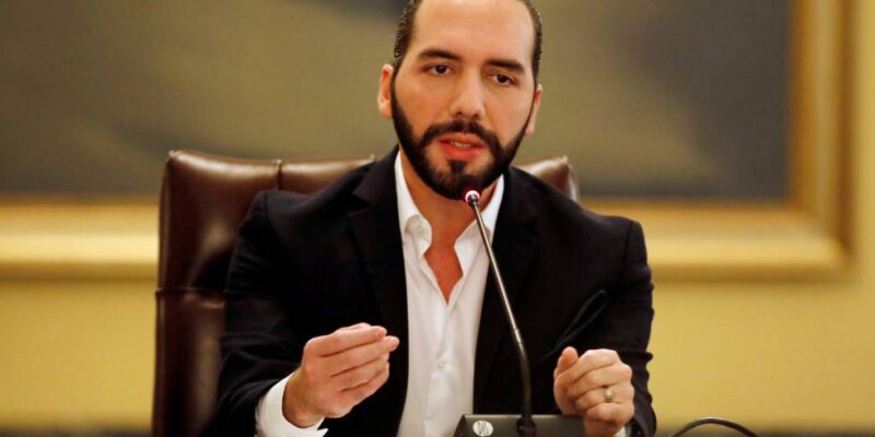 La Fiscalía salvadoreña acusa a Bukele de usurpar facultades del Congreso