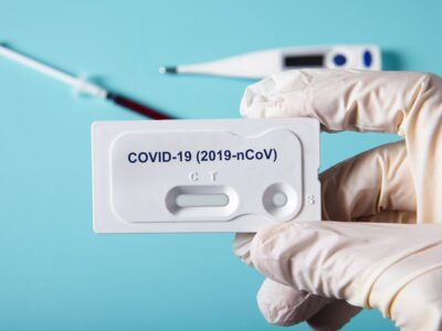 EE.UU. autoriza la primera prueba casera de coronavirus