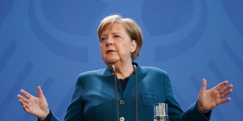 Merkel pidió usar la aplicación contra el coronavirus
