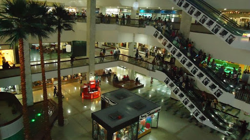 Centros comerciales piden flexibilización para resguardar los empleos