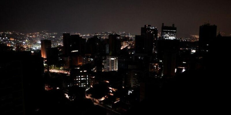 Caracas y al menos otros 12 estados venezolanos sufrieron nuevas fallas eléctricas