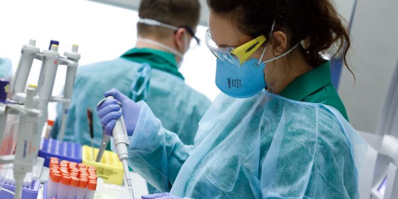 Venezuela ampliará cantidad de laboratorios para análisis de pruebas PCR