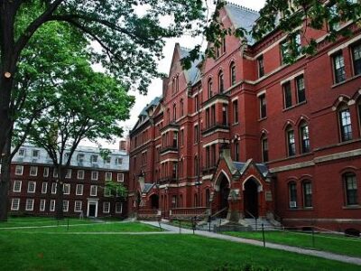 Harvard impartirá clases de forma online