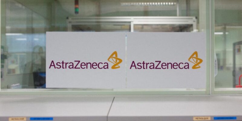 AstraZeneca reanudó los ensayos de su vacuna contra la COVID-19