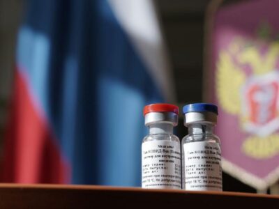 La vacuna rusa contra el COVID-19 sería segura, según estudio