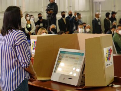 CNE presentó nuevas máquinas de votación para las elecciones legislativas