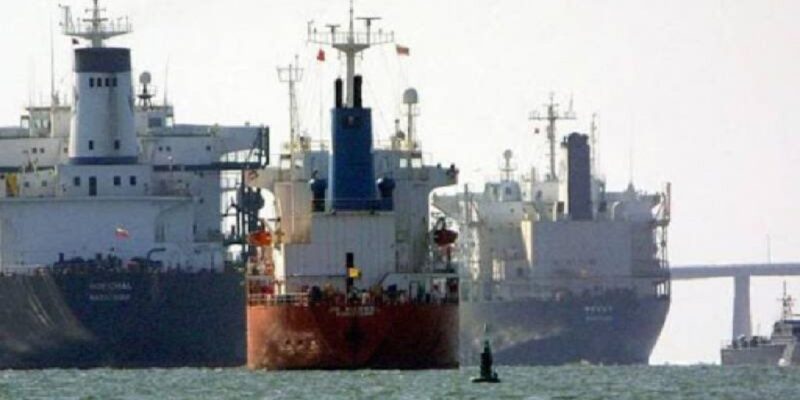 Presuntamente Pdvsa busca transferir petróleo a sus socios lejos de las costas