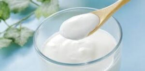 El yogurt natural tiene importantes beneficios para la salud 