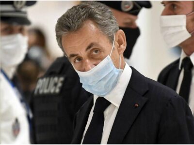 El ex presidente francés irá al banquillo por presuntos delitos de corrupción y tráfico de influencias
