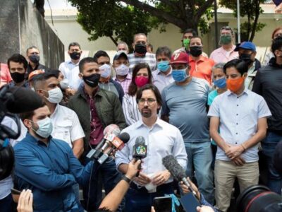 La oposición venezolana niega acusación sobre el uso de fondos públicos