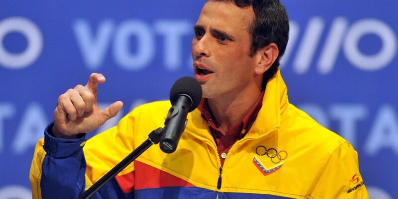 Capriles insiste en la estrategia de la negociación y el voto