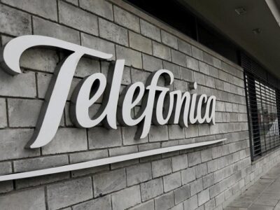 El acuerdo entre las compañías establece aproximadamente 30.722 emplazamientos de torres de telecomunicaciones
