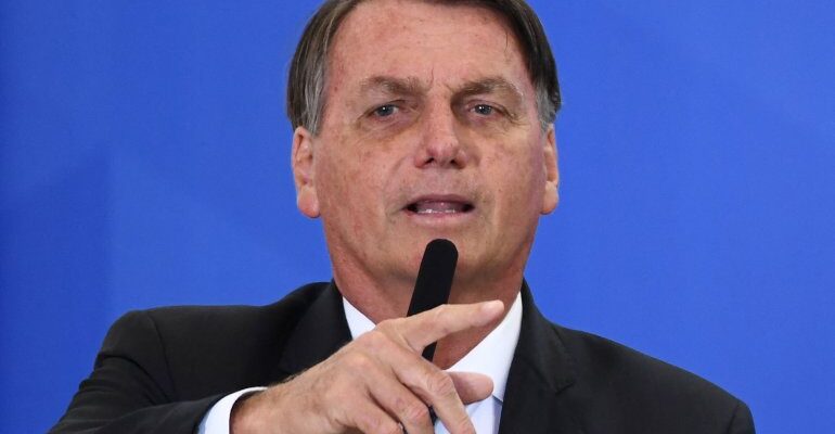 Bolsonaro podría desconocer elecciones de 2022 si no se vota en papel