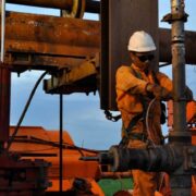 Cámara Petrolera entregó propuestas para reformar la Ley de Hidrocarburos
