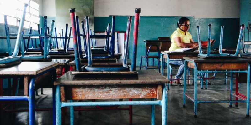 Colegio de Profesores advierte sobre las condiciones de la educación en Venezuela