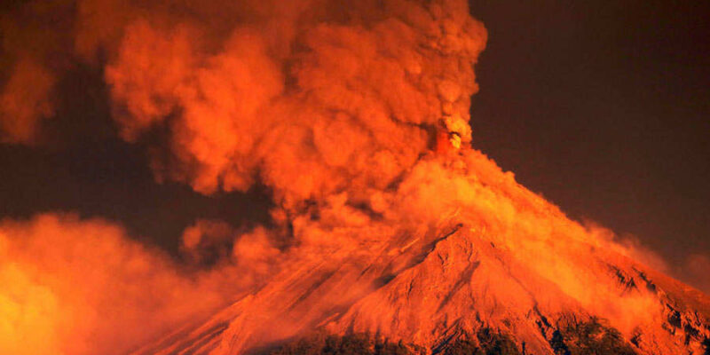 DOBLE LLAVE - Autoridades declaran en erupción el volcán de Fuego de Guatemala 2