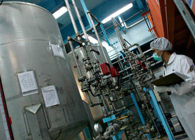Irán anuncia producción de 120 kilos de uranio enriquecido a 20 %
