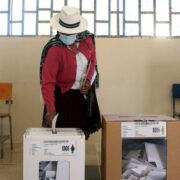 DOBLE LLAVE - Consejo Electoral de Ecuador se reúne para analizar recuento de votos