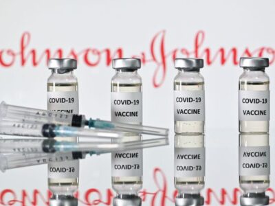 J&J asegura que refuerzo de su vacuna eleva la protección contra Covid-19