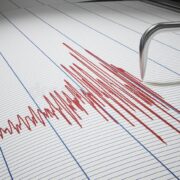 Terremoto sacudió a Japón dejando más de 100 heridos