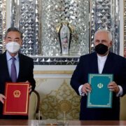 DOBLE LLAVE - Irán y China firman acuerdo estratégico de cooperación con duración de 25 años