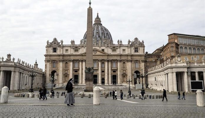DOBLE LLAVE - Papa Francisco pide “conducta ejemplar” en las finanzas del Vaticano