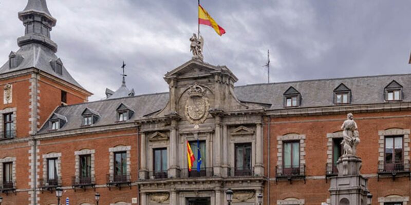 España convocó a representante de Venezuela en Madrid