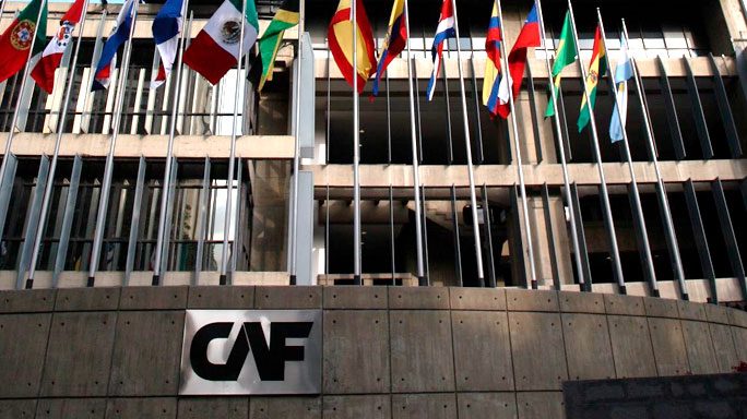 CAF donará recursos para asegurar la vacunación en Latinoamérica