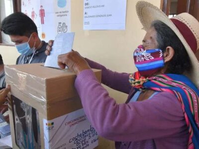 Bolivianos votan en comicios regionales y municipales