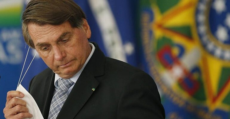 Bolsonaro adelanta que vetará proyecto que crea “certificado de inmunización”