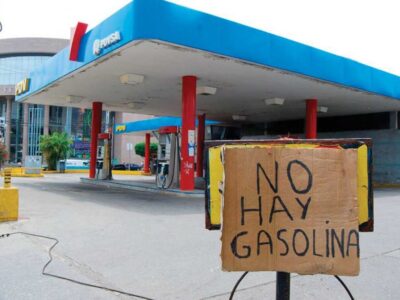 Oposición venezolana culpa a Maduro de la escasez de combustible