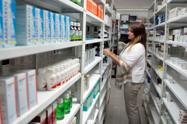 Cifar advierte que los medicamentos solo deben comprarse en farmacias