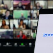 Zoom incorporará la función de transcripción automática
